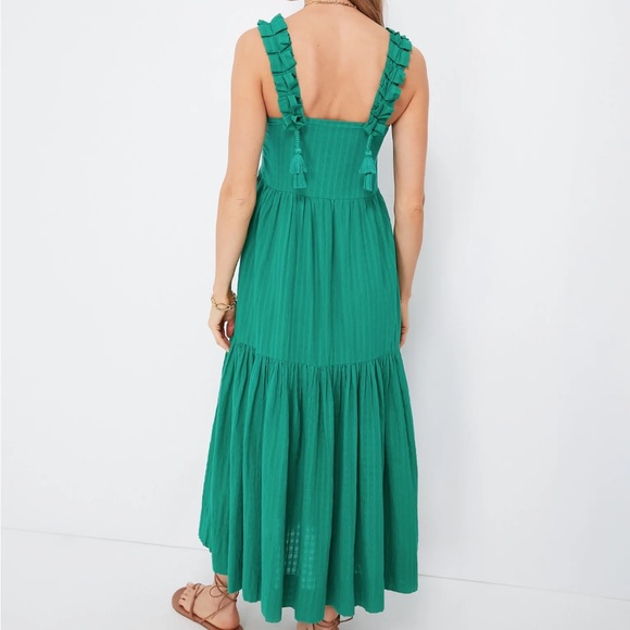 Exclusive Green Rio Dress
MIRTH - Picture 4 of 10